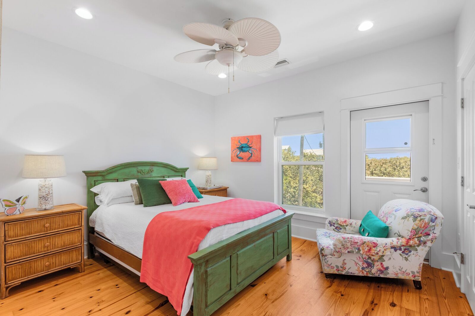 A queen guest bedroom at The Seaside Story